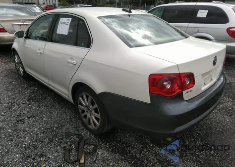 2006 Volkswagen Jetta 2.0T from USA, damaged, VIN 3VWMJ71K26M687850